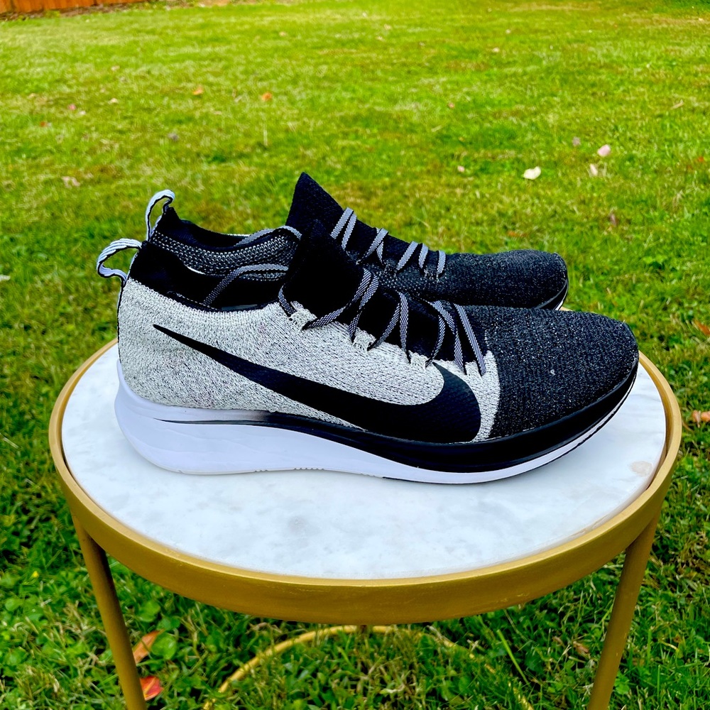 Nike Zoom Fly FK Flyknit Mens Size 9.5 Black Athletic Sneakers BV6103-001